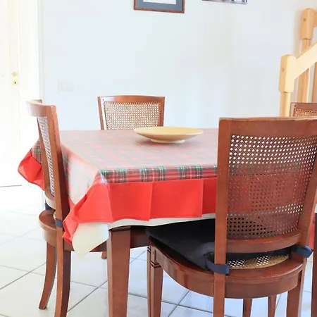 Cataldo Apartment *